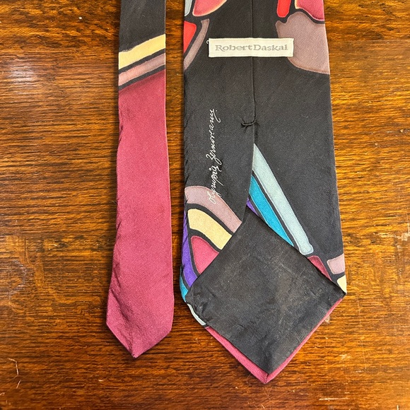 Robert Daskai Hand Painted Luxury Silk Tie - Picture 4 of 9